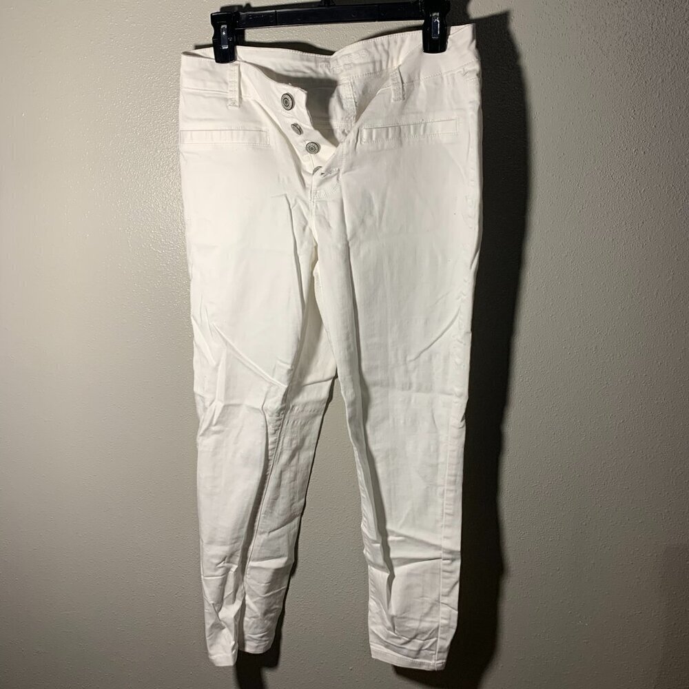 Maurices high rise white pants - size medium